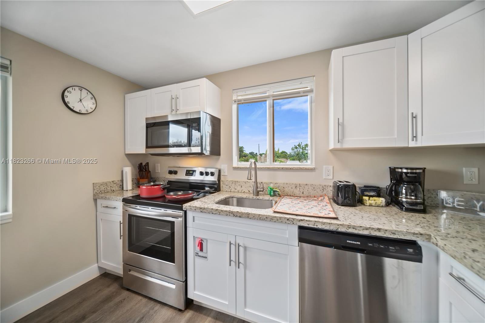 HOLLYWOOD PARK - Residential Income