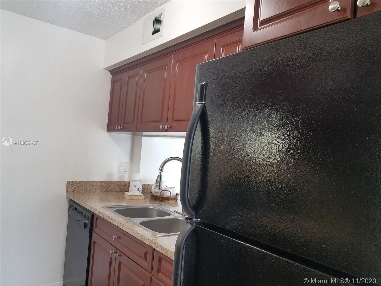 WINDMILL LAKES III CONDO - Residential Lease