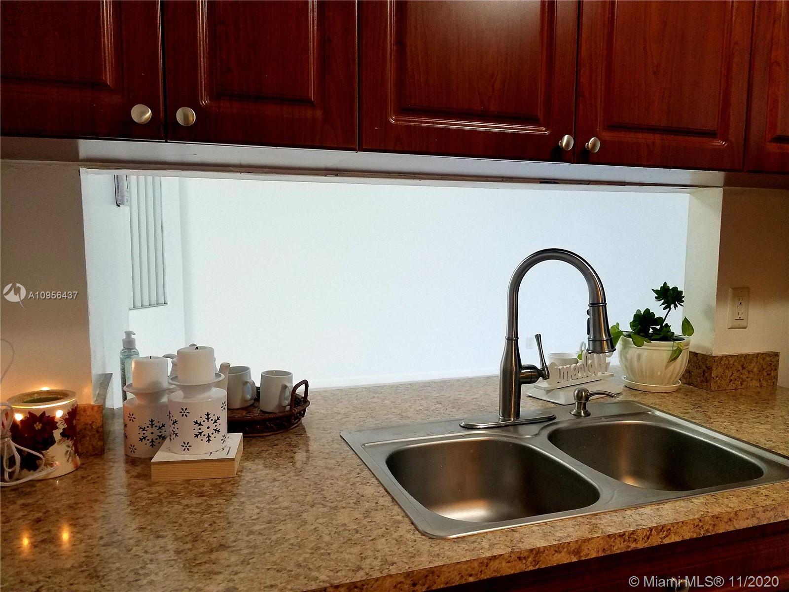 WINDMILL LAKES III CONDO - Residential Lease