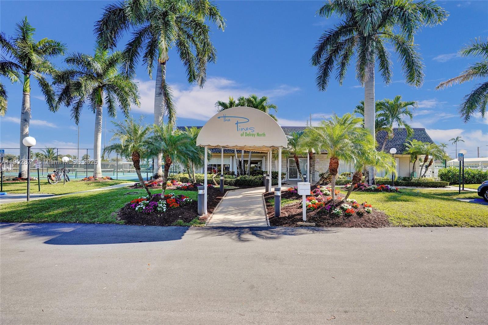 PINES OF DELRAY NORTH CON - Residential Lease