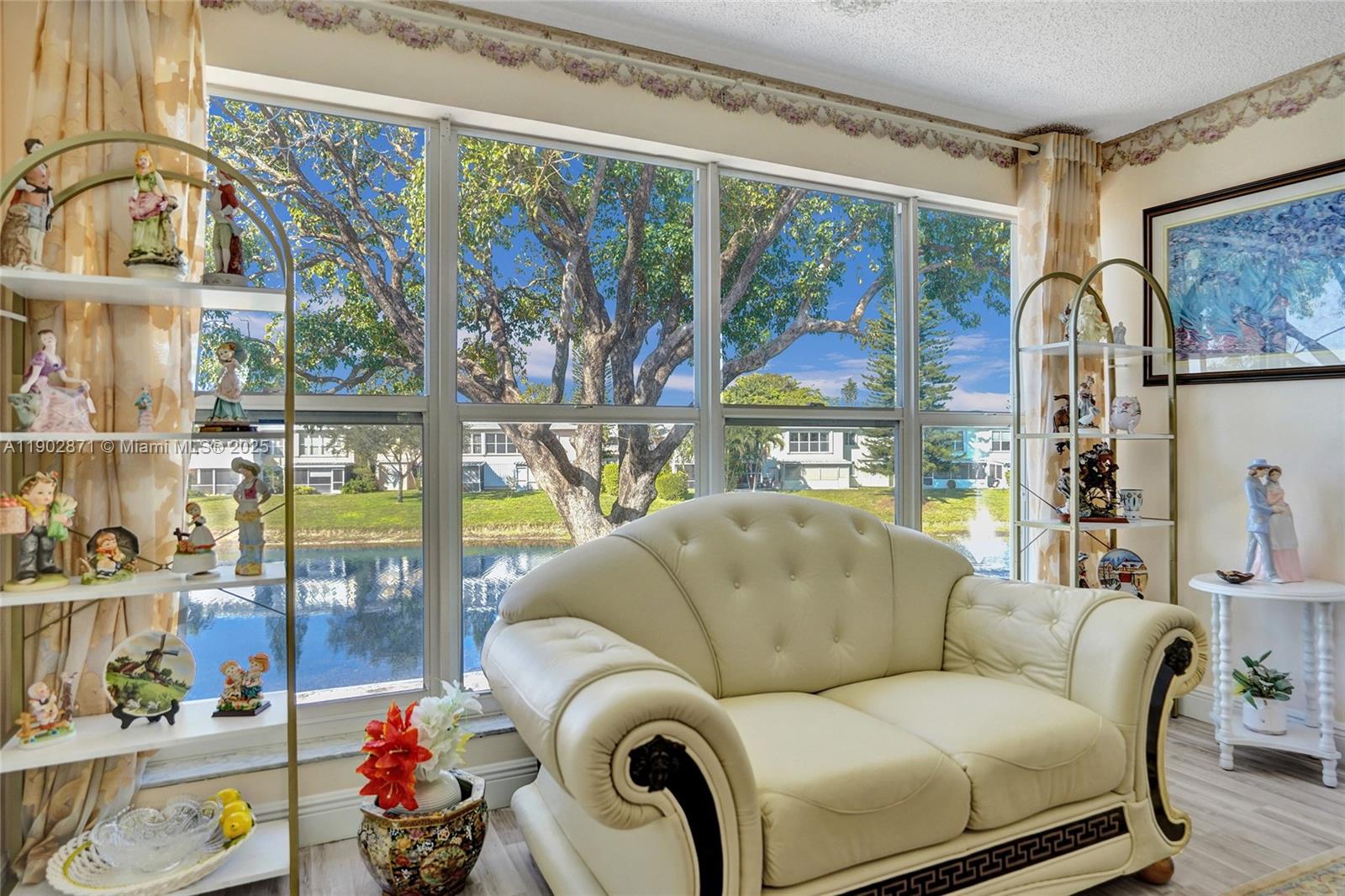 PINES OF DELRAY NORTH CON - Residential Lease