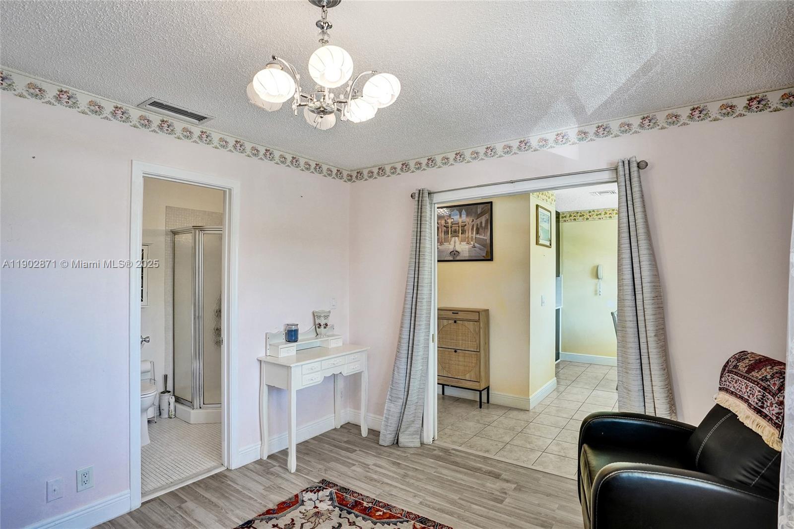 PINES OF DELRAY NORTH CON - Residential Lease