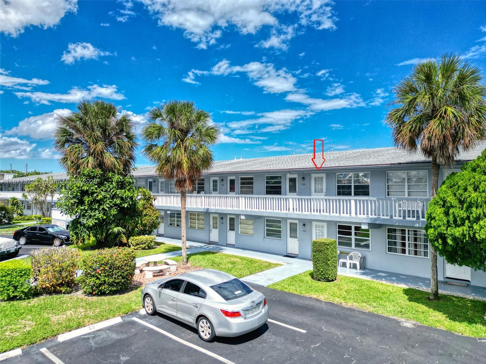 CANADIAN OCEAN BREEZE CON - Residential Lease