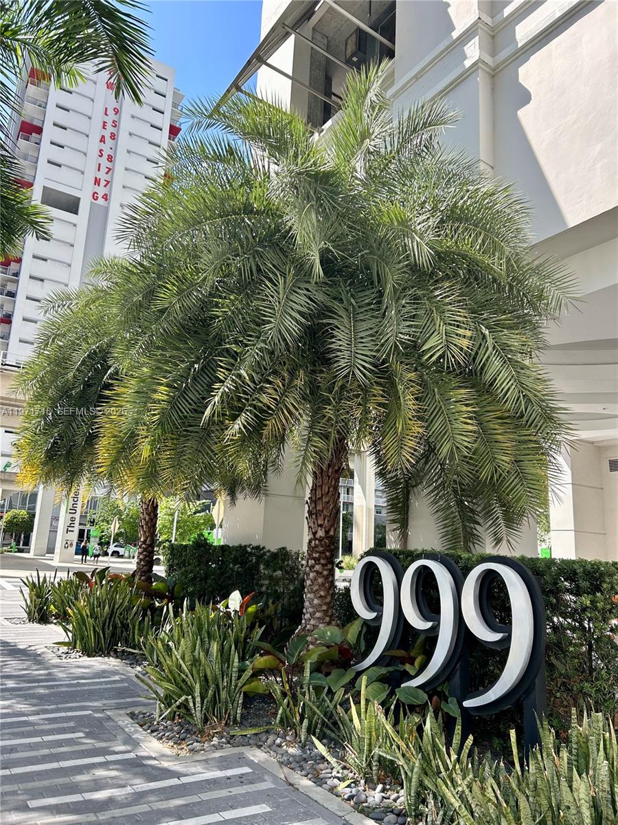 NINE AT MARY BRICKELL VIL - Residential Lease