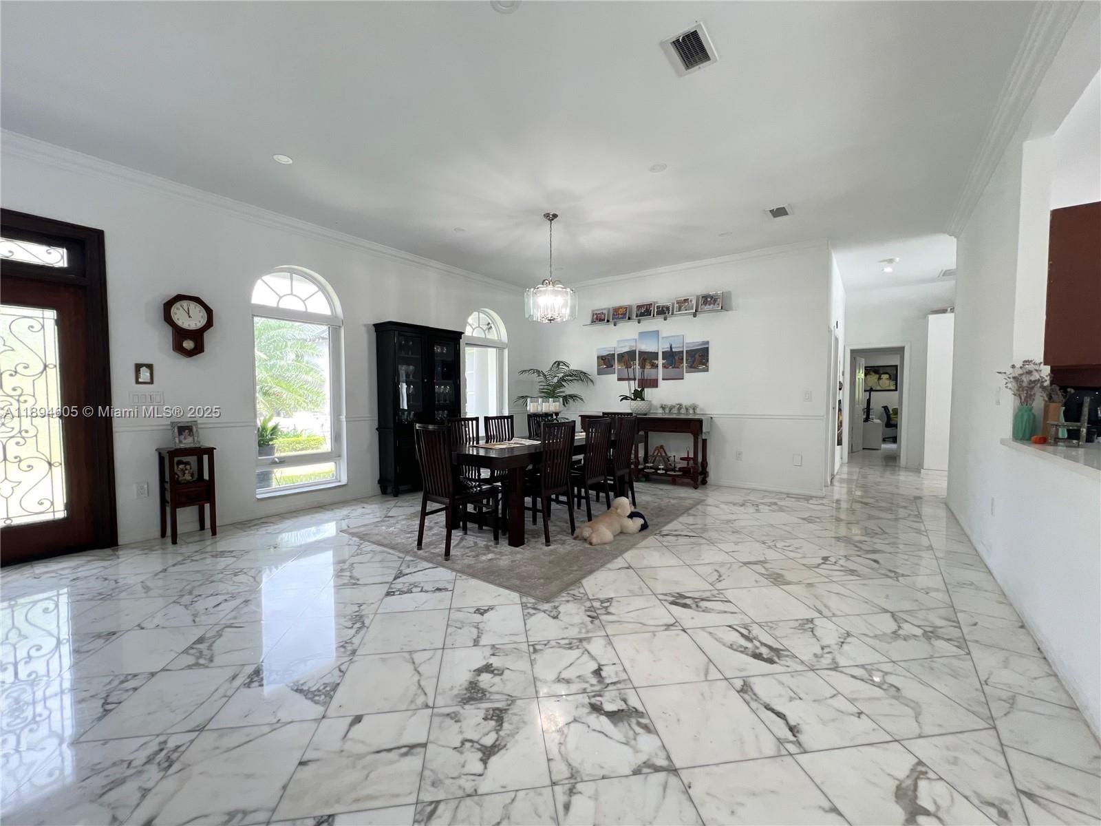 DORAL ESTATES - Residential Lease