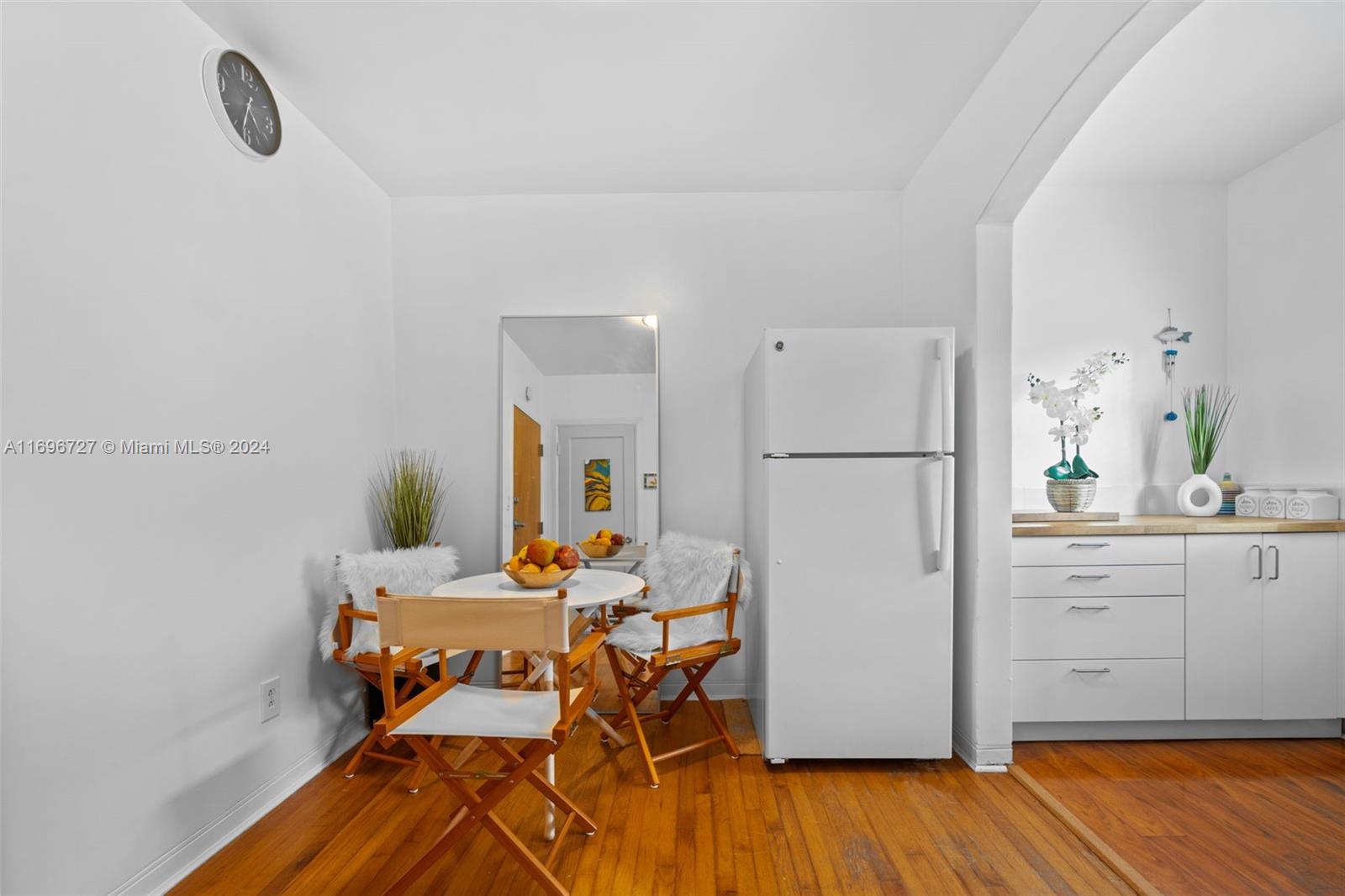 GRETA CONDO - Residential