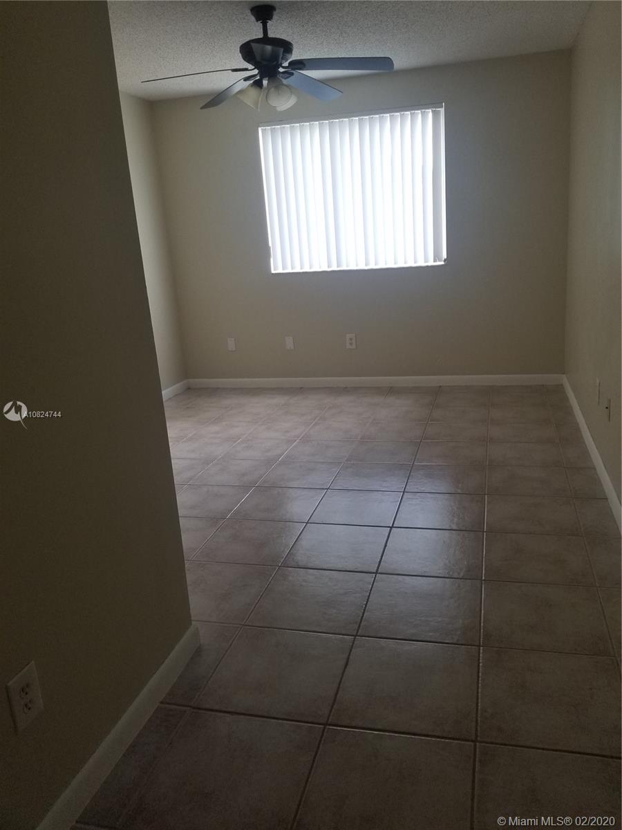 ROYAL GRAND CONDO - Residential