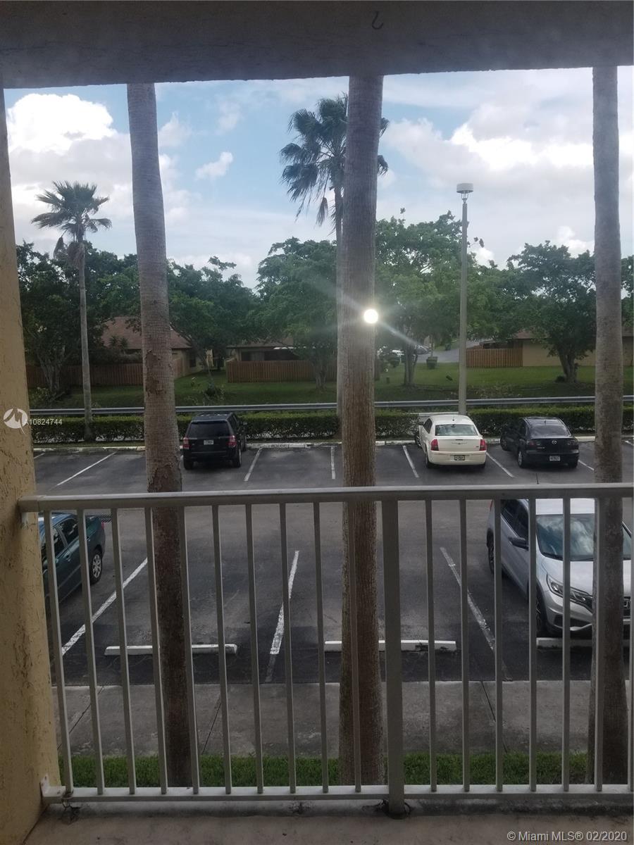 ROYAL GRAND CONDO - Residential