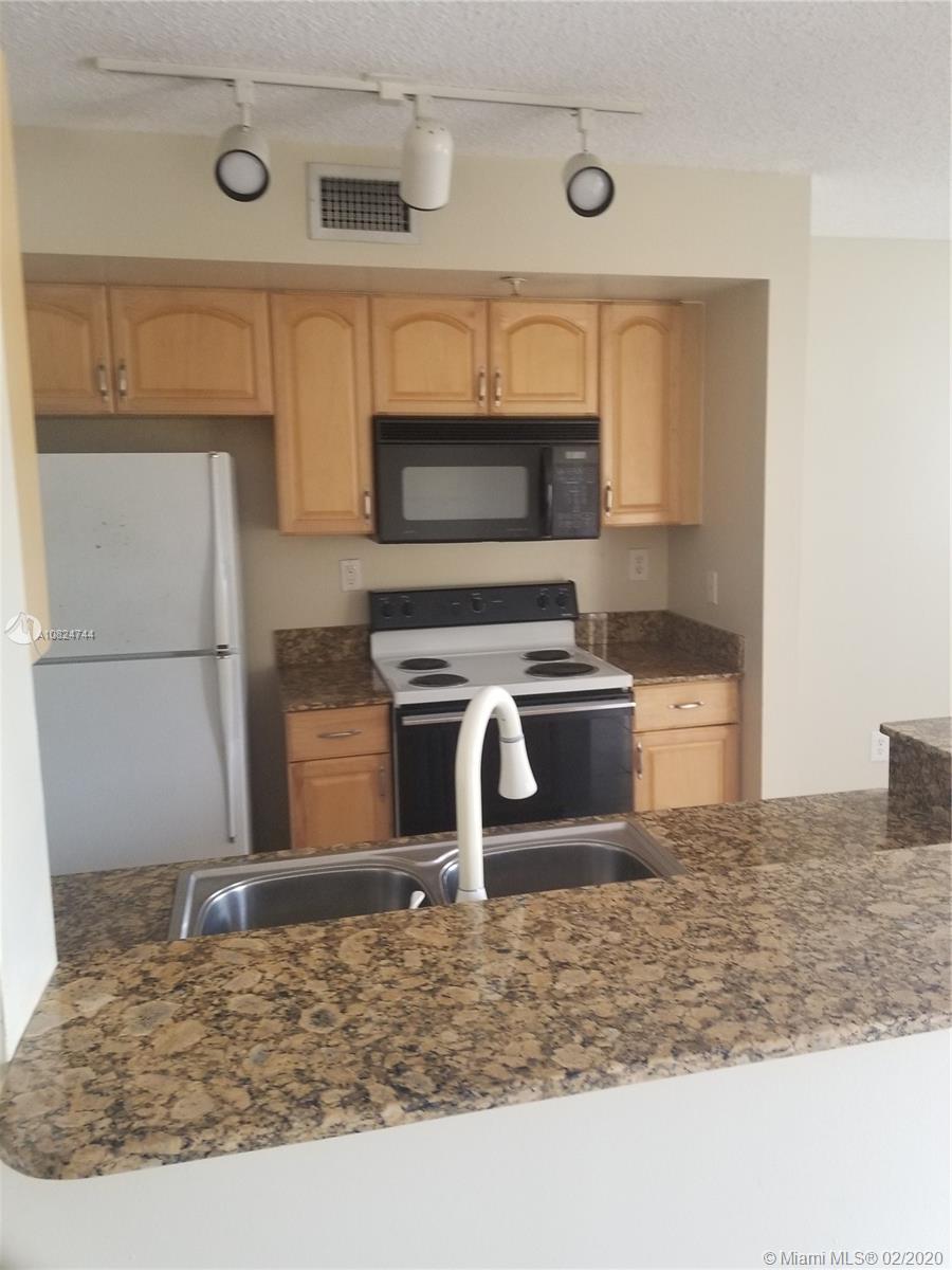 ROYAL GRAND CONDO - Residential