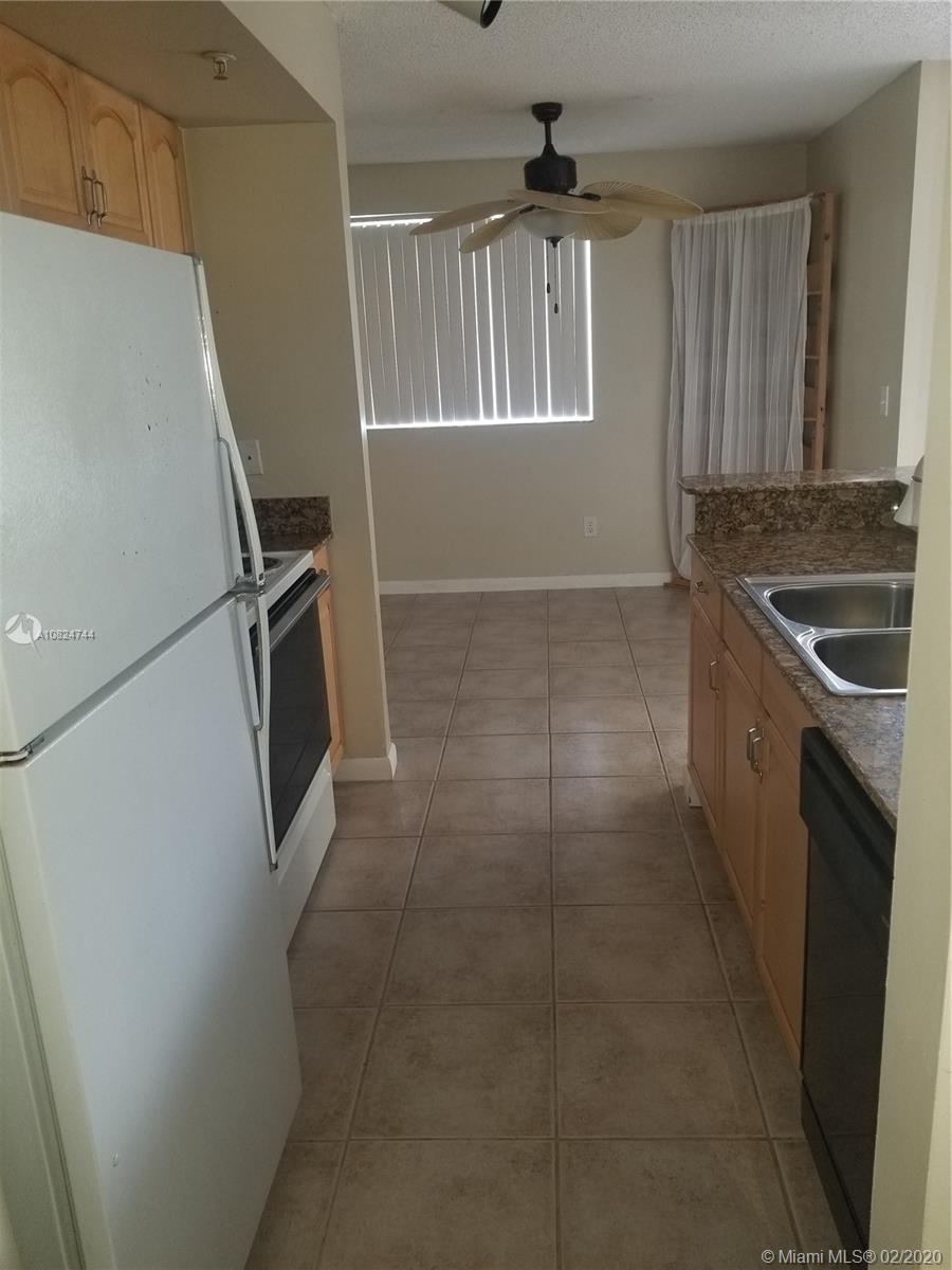 ROYAL GRAND CONDO - Residential