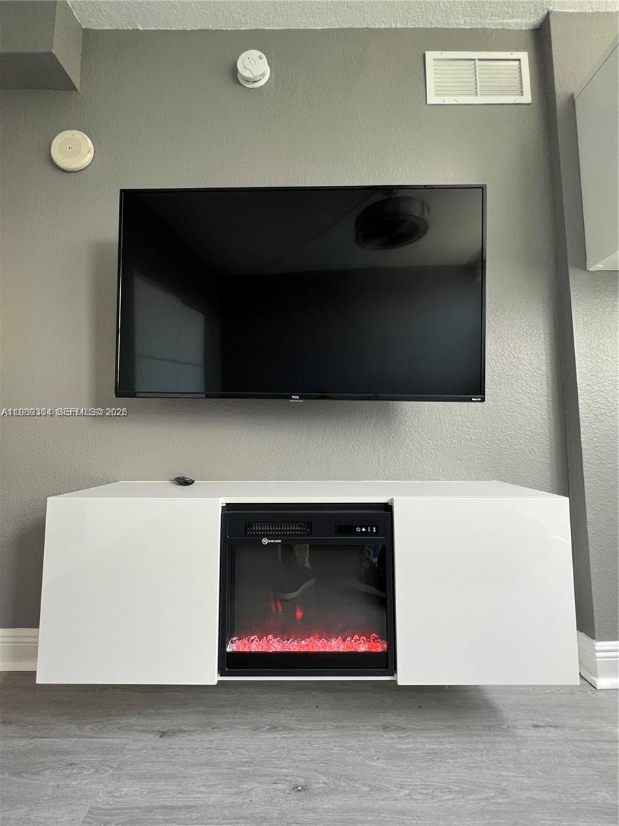 MOON BAY OF MIAMI CONDO - Residential Lease