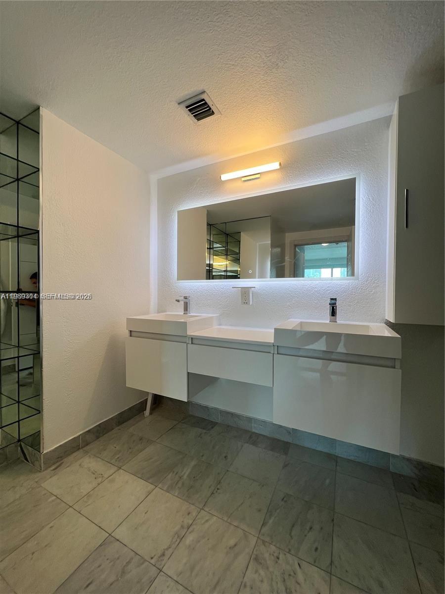 MOON BAY OF MIAMI CONDO - Residential Lease