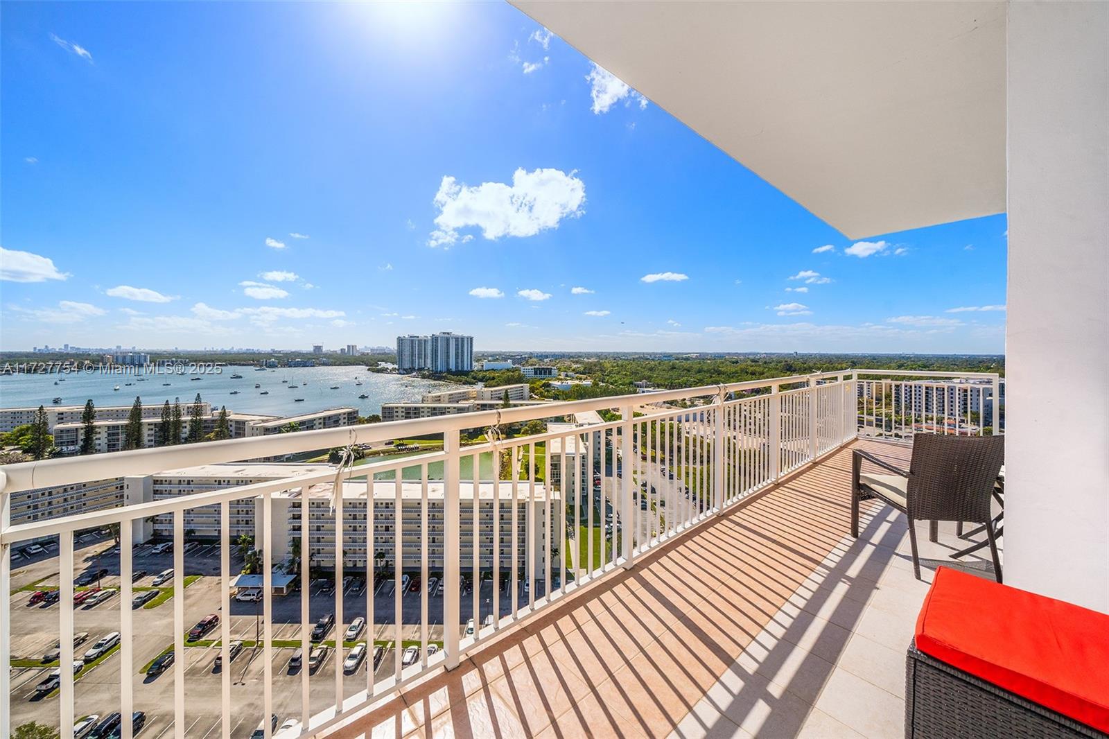 DEL PRADO MARINA - Residential