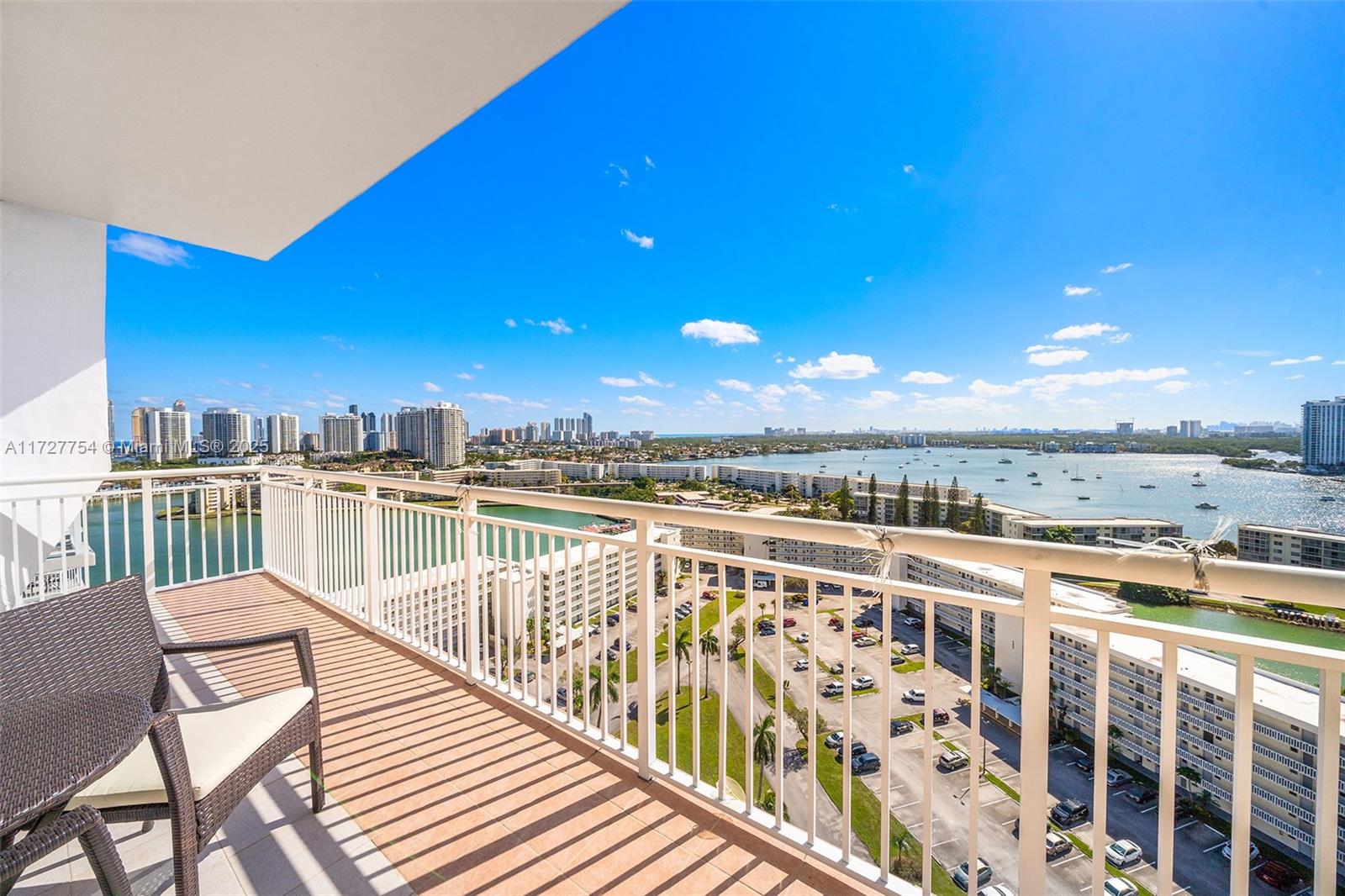 DEL PRADO MARINA - Residential