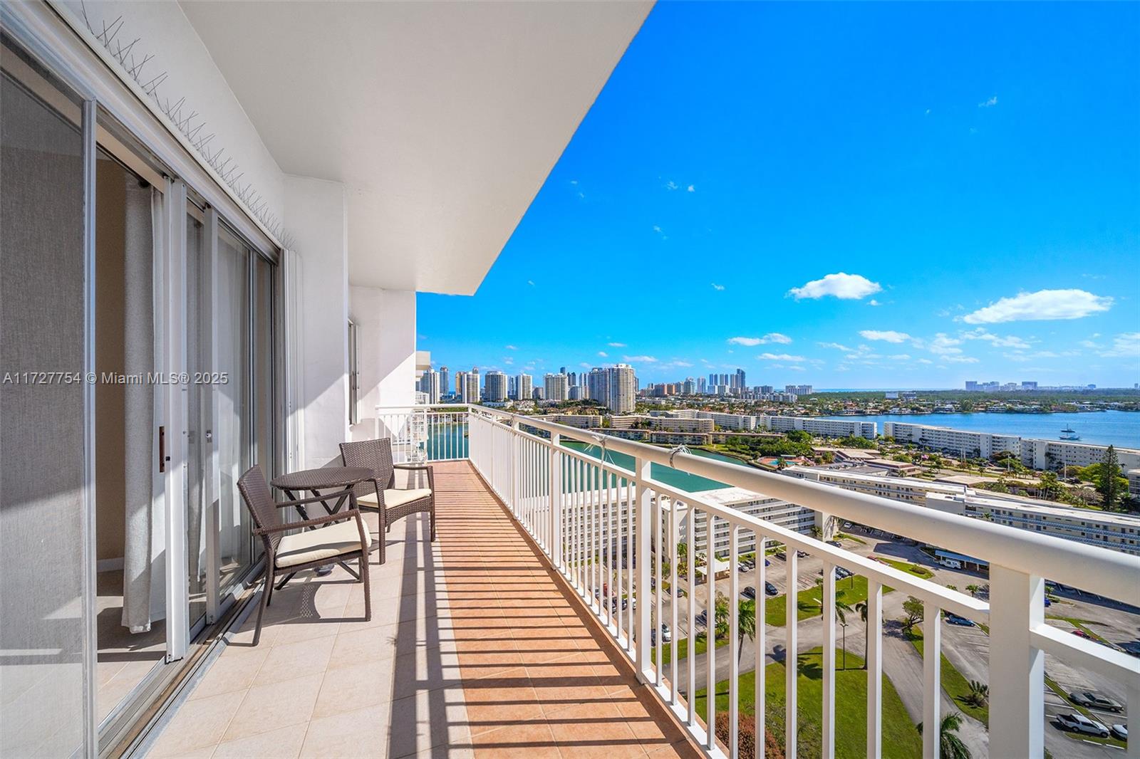 DEL PRADO MARINA - Residential