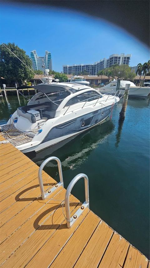 523 Leslie Dr Hallandale Beach FL 33009