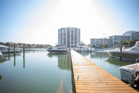 523 Leslie Dr Hallandale Beach FL 33009