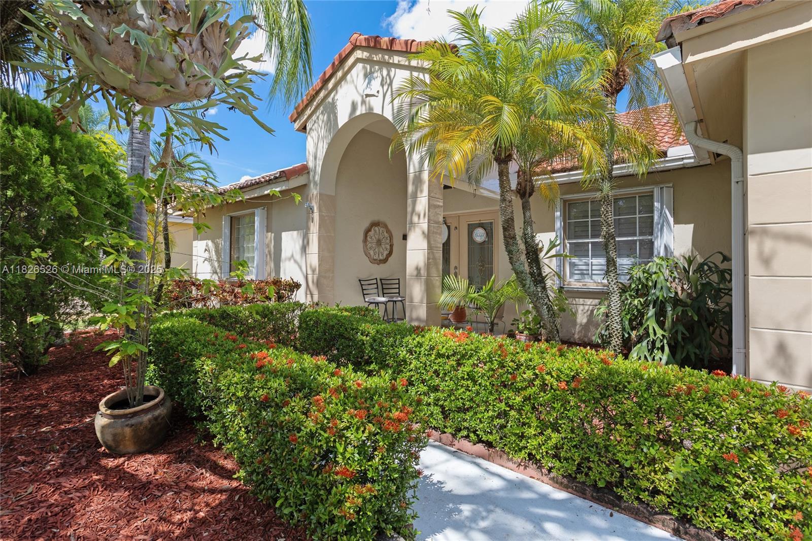 798 Verona Lake Dr