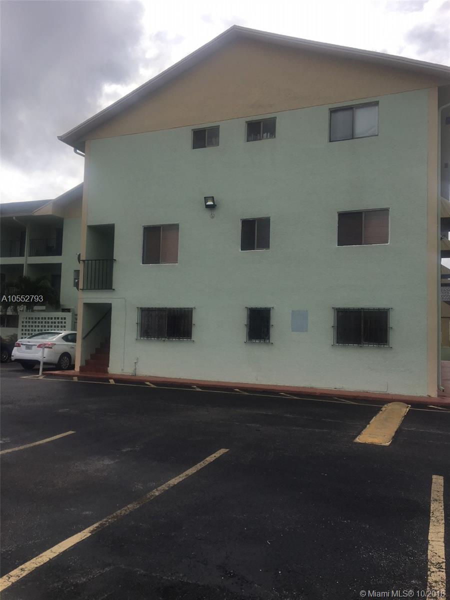 CORANES CONDO #2 - Residential