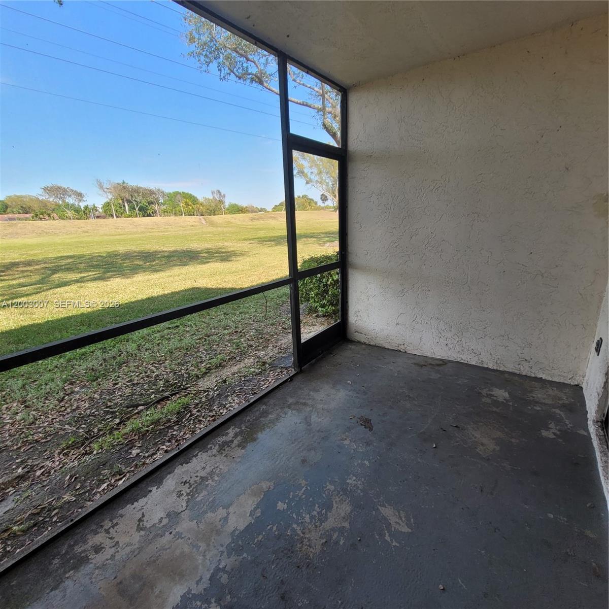 ROYALE GARDENS CONDO - Residential Lease