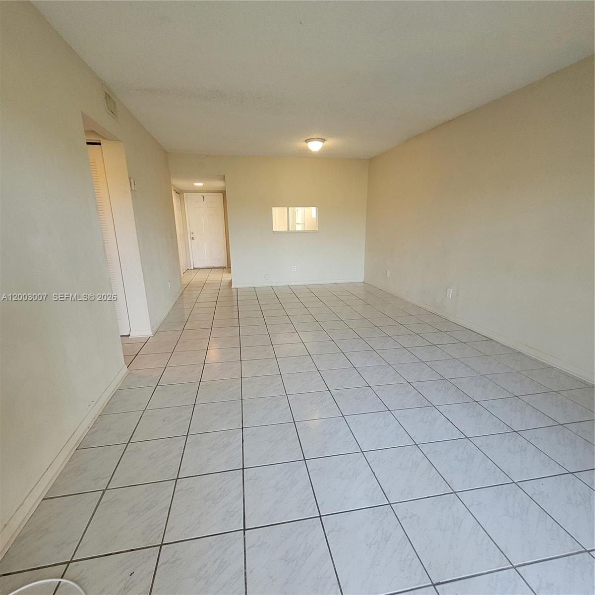 ROYALE GARDENS CONDO - Residential Lease