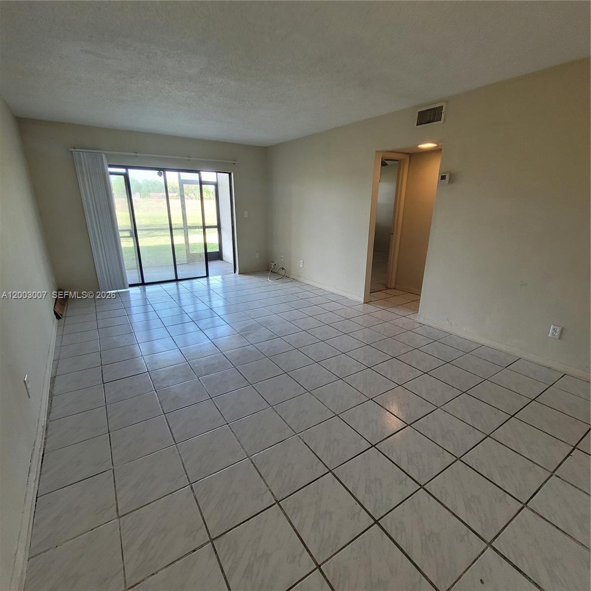 ROYALE GARDENS CONDO - Residential Lease