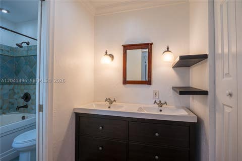 Tiny photo for 2133 N 14th Ave, Hollywood, FL 33020 (MLS # A12041496)