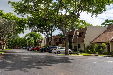 Tiny photo for 2133 N 14th Ave, Hollywood, FL 33020 (MLS # A12041496)
