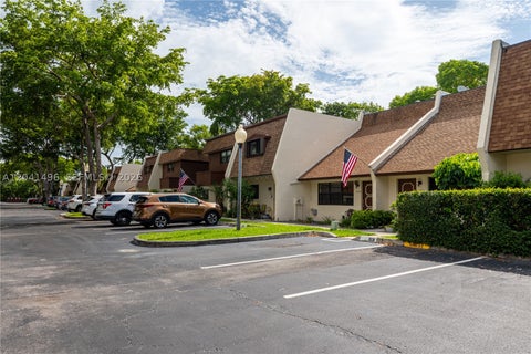 Tiny photo for 2133 N 14th Ave, Hollywood, FL 33020 (MLS # A12041496)