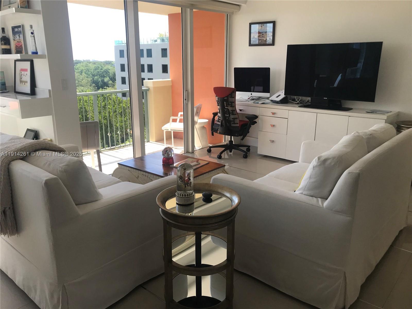 THE MUTINY CONDO - Residential Lease