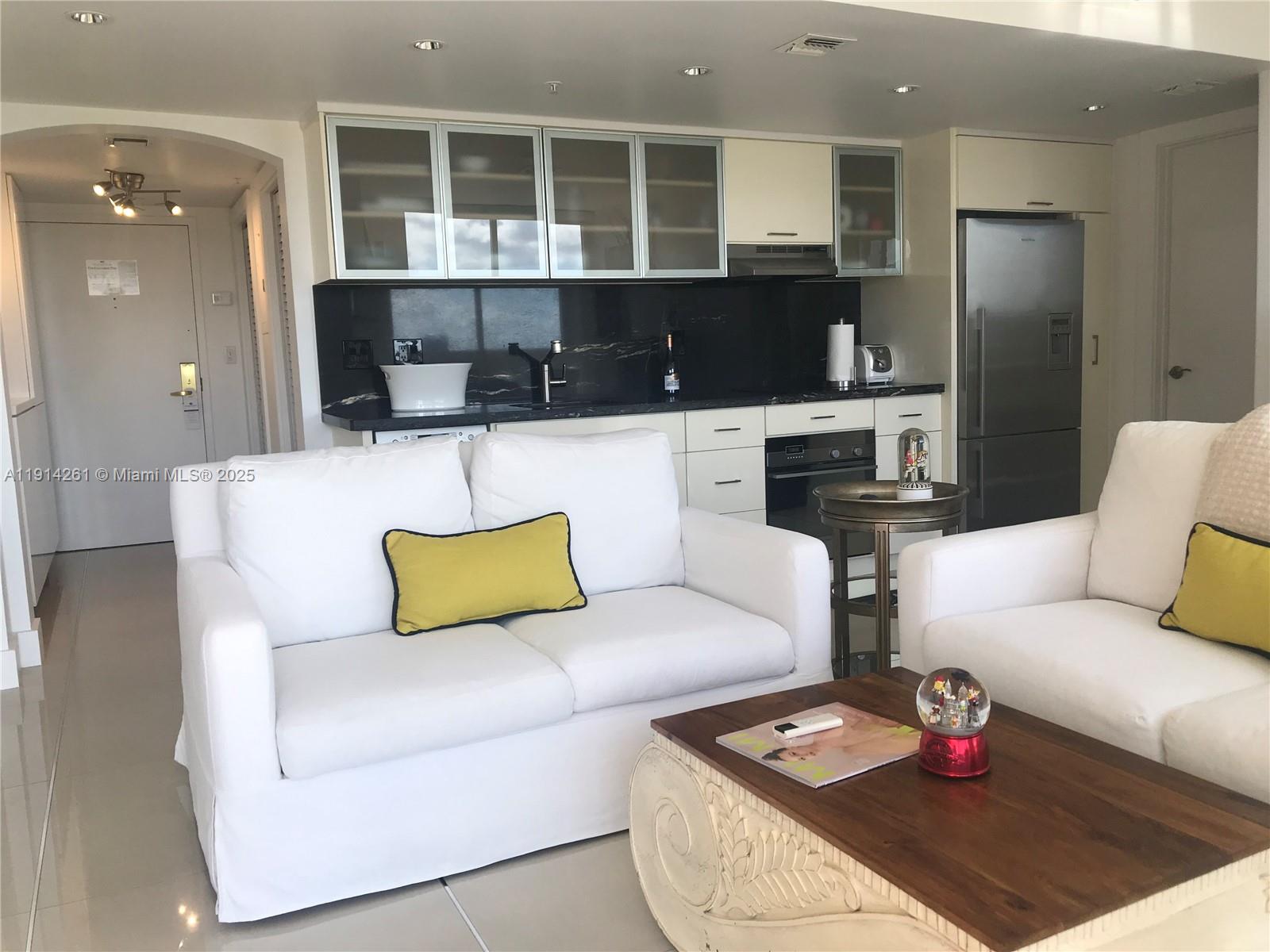 THE MUTINY CONDO - Residential Lease