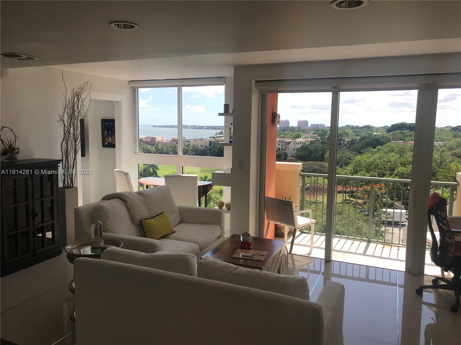 THE MUTINY CONDO - Residential Lease