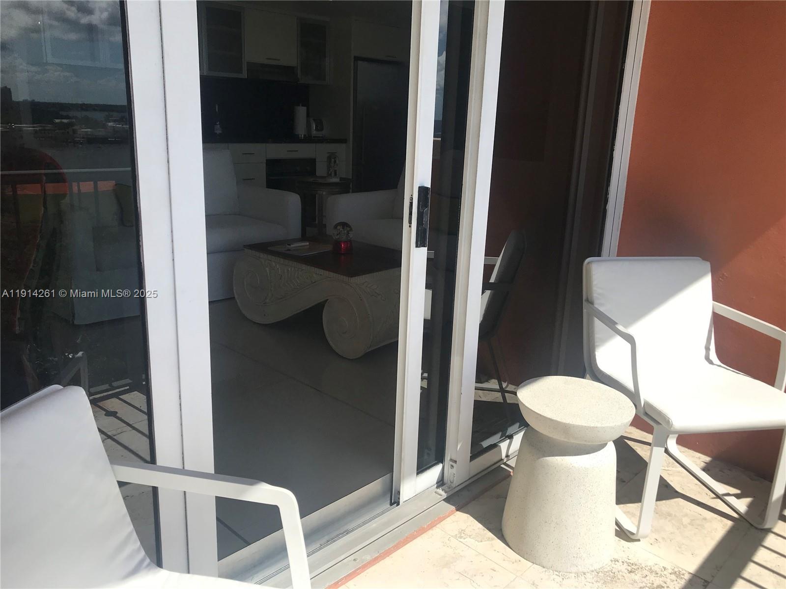 THE MUTINY CONDO - Residential Lease