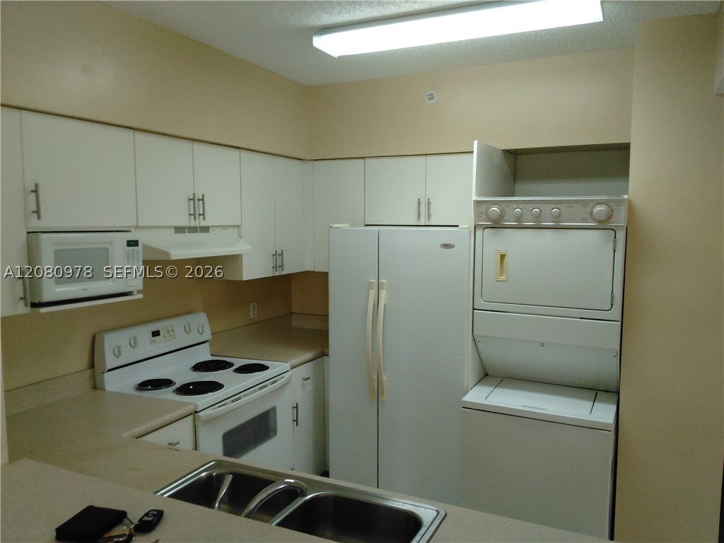 5091 NW 7 ST 402