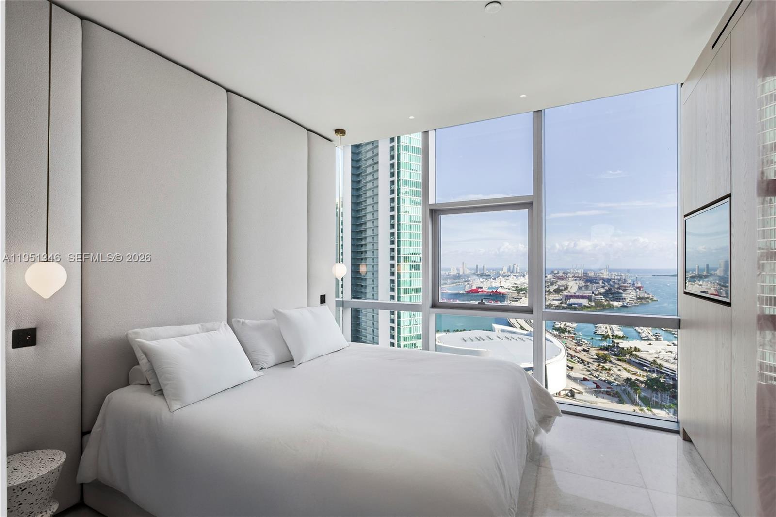 PARAMOUNT MIAMI WORLDCENT - Residential
