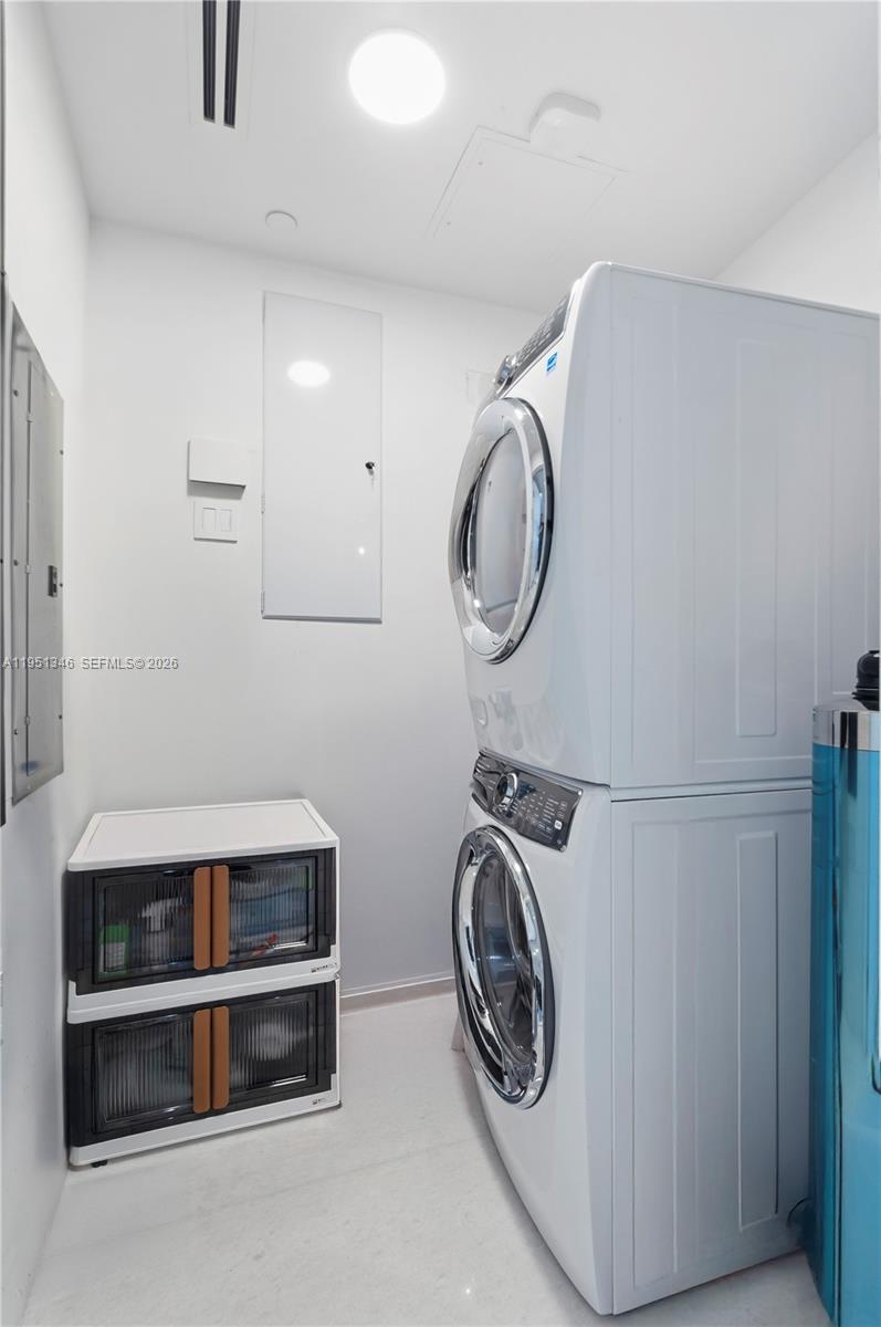 PARAMOUNT MIAMI WORLDCENT - Residential