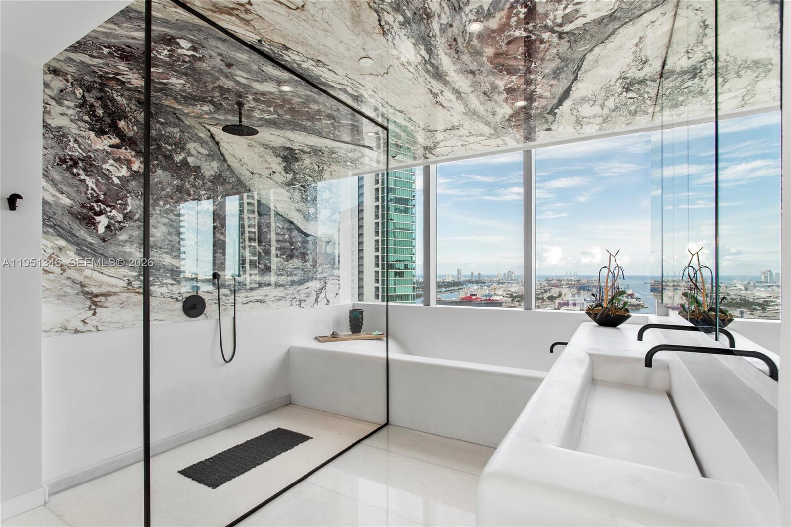 PARAMOUNT MIAMI WORLDCENT - Residential