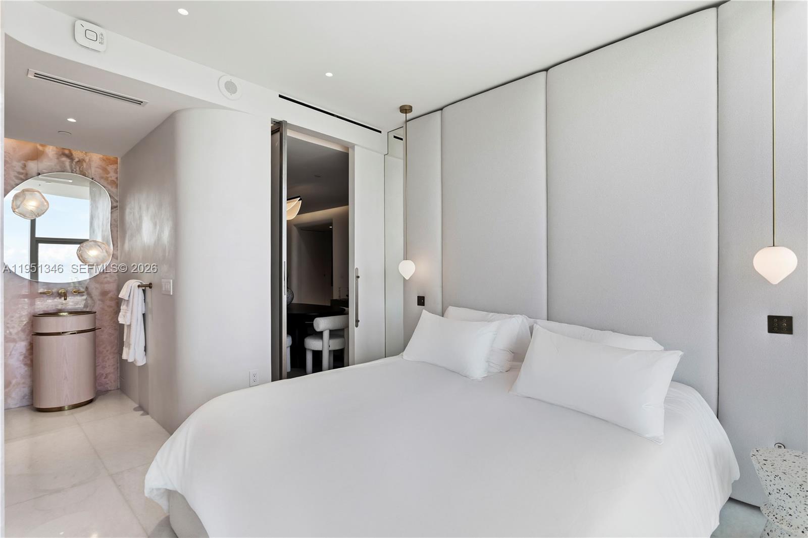 PARAMOUNT MIAMI WORLDCENT - Residential