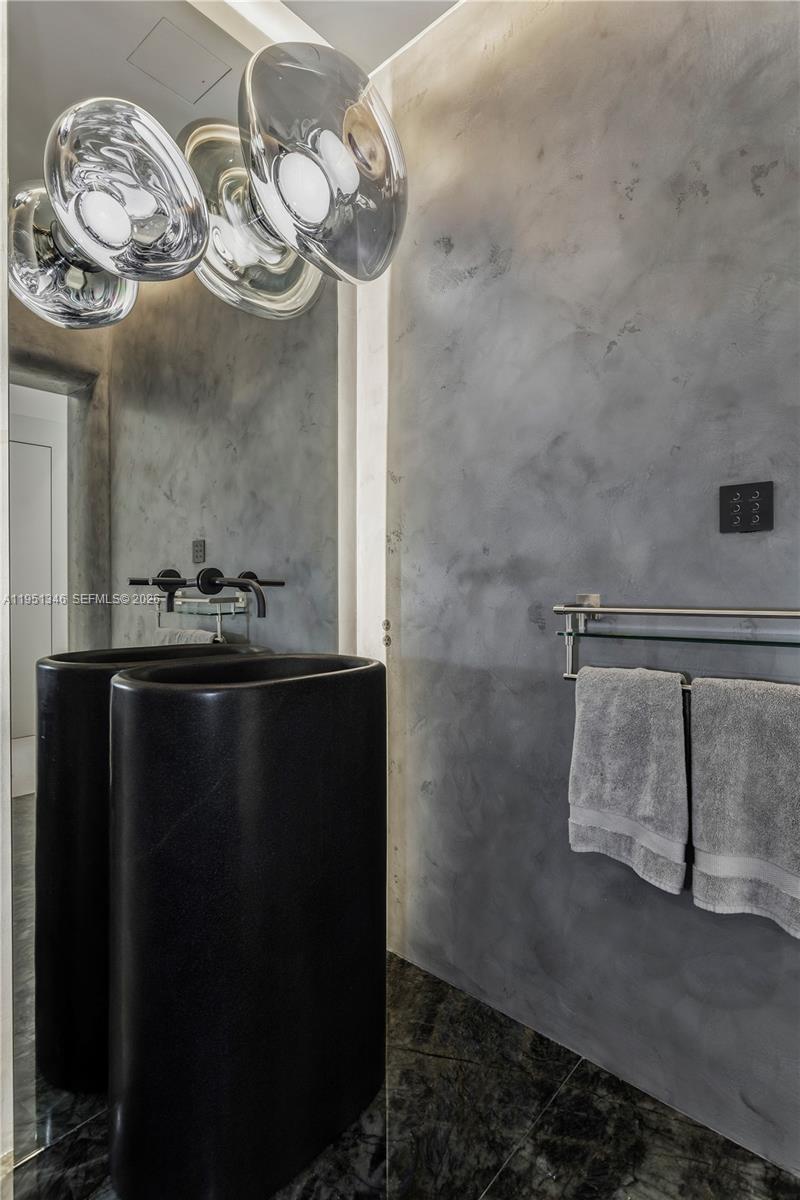 PARAMOUNT MIAMI WORLDCENT - Residential