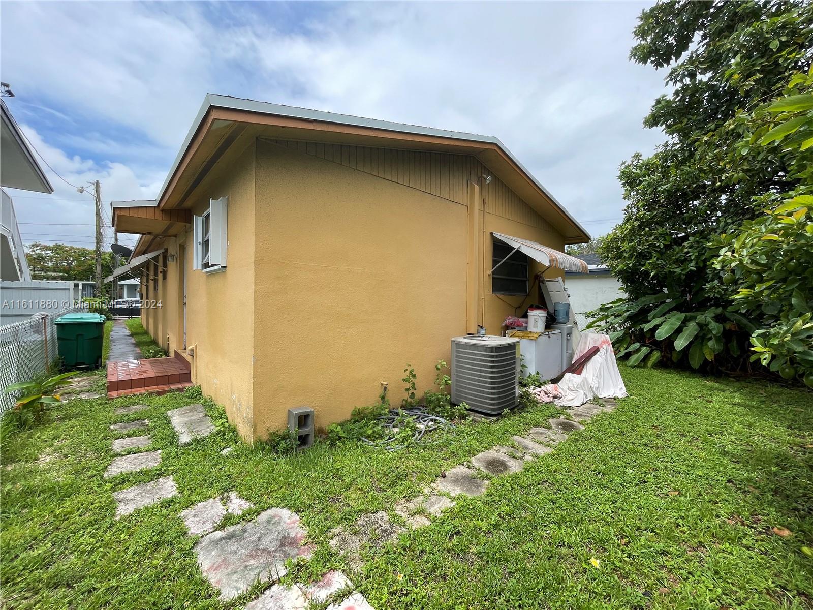 SUNNY SLOPE PK - Residential