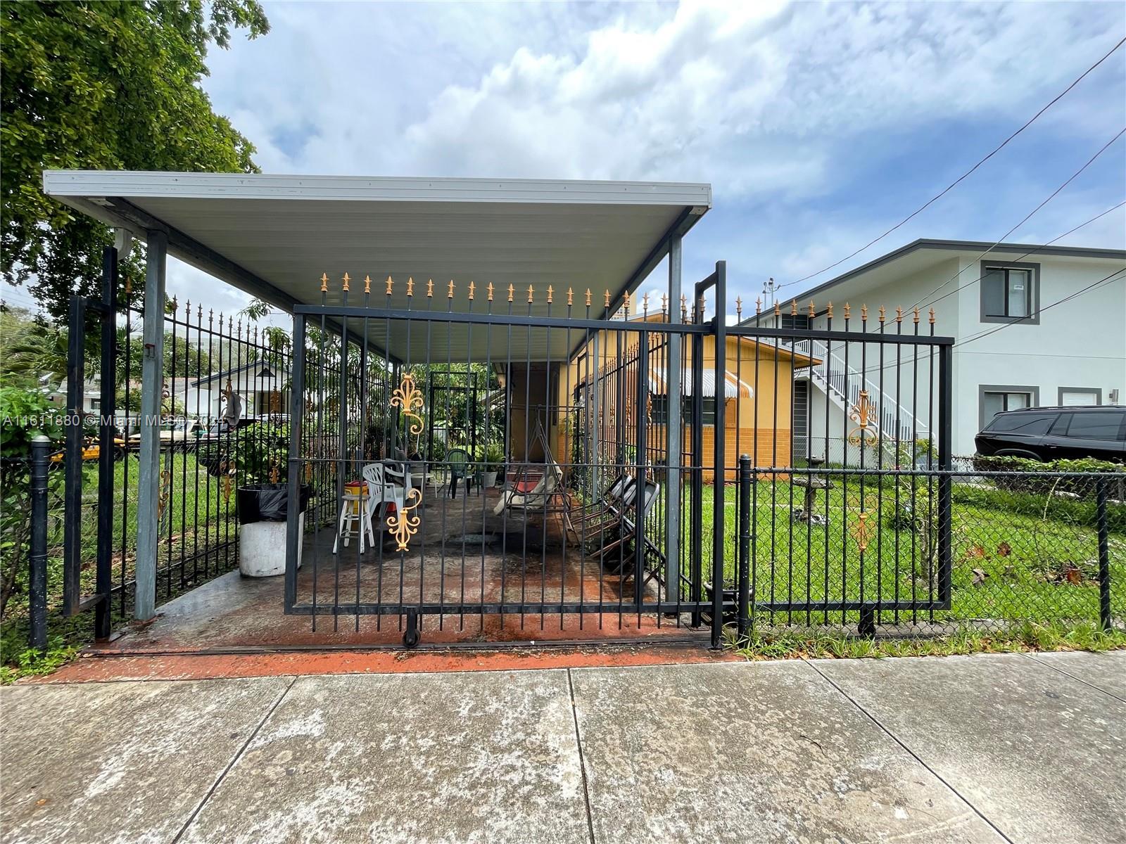 SUNNY SLOPE PK - Residential