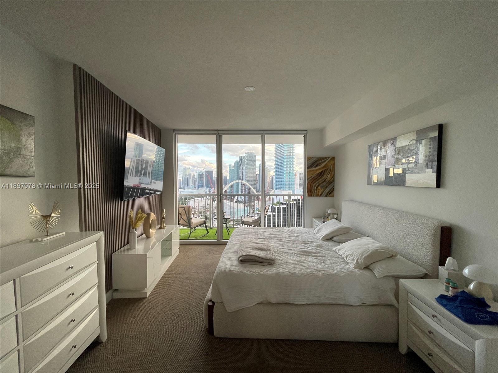 OPERA TOWER - Residential