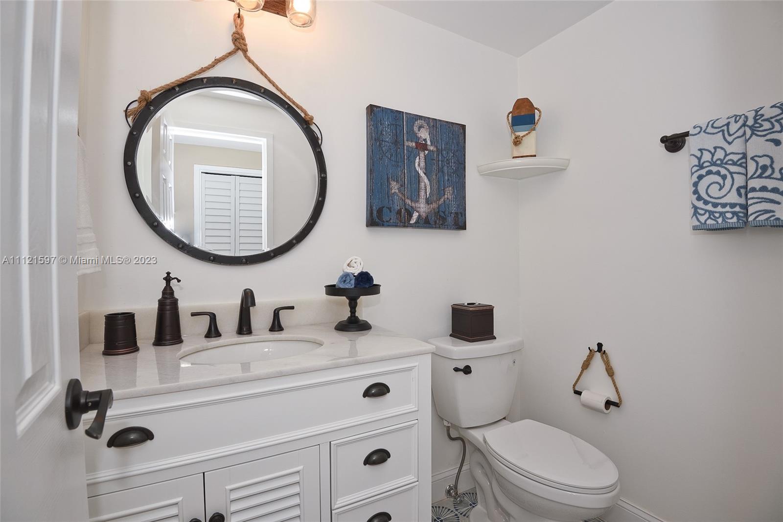 ALEXANDER TOWERS CONDO - Residential Lease