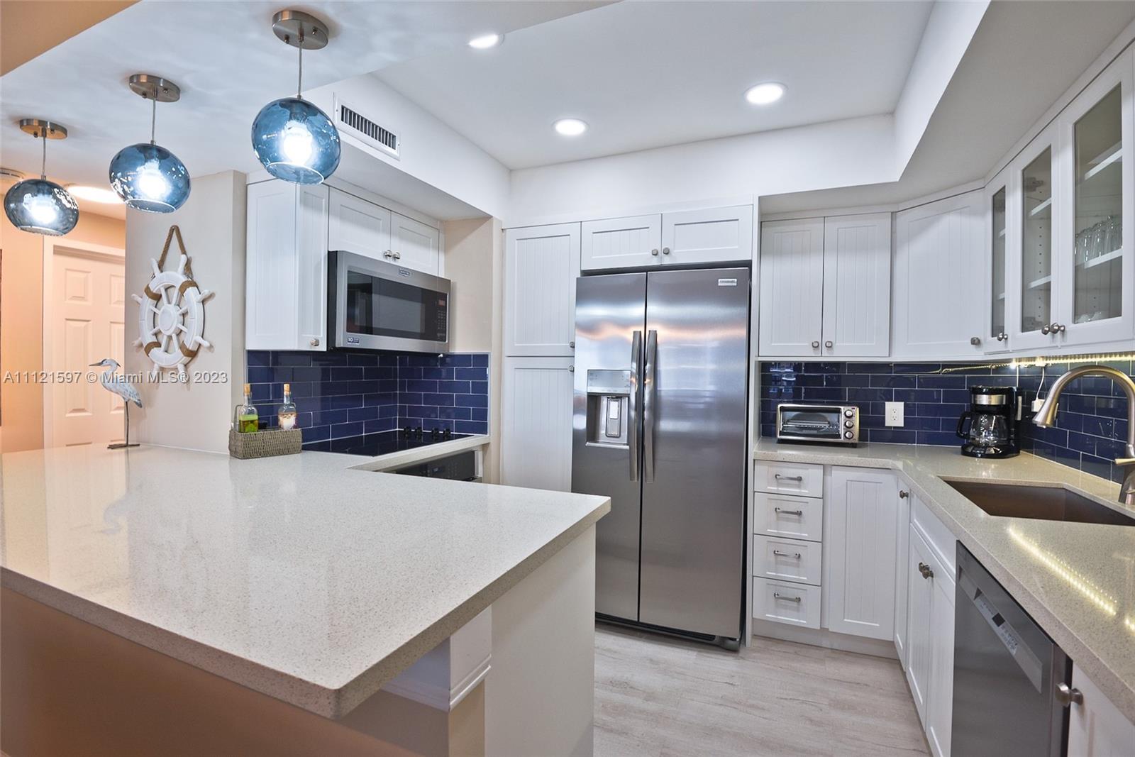 ALEXANDER TOWERS CONDO - Residential Lease