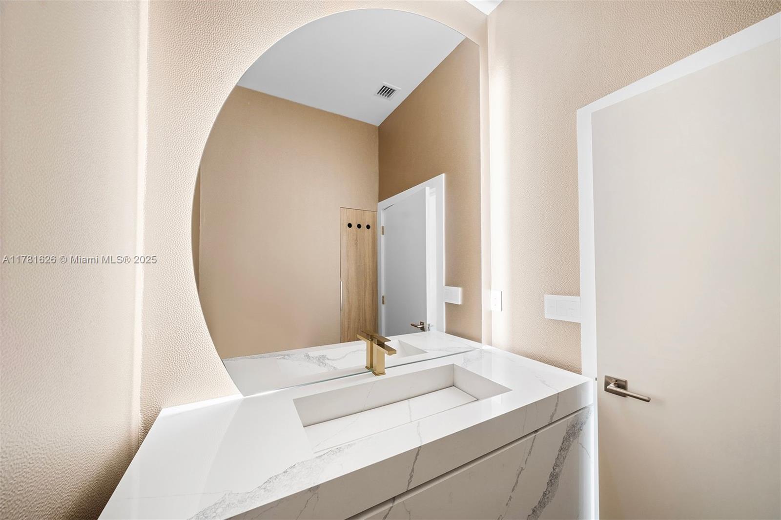 THE MERIDIAN CONDO - Residential