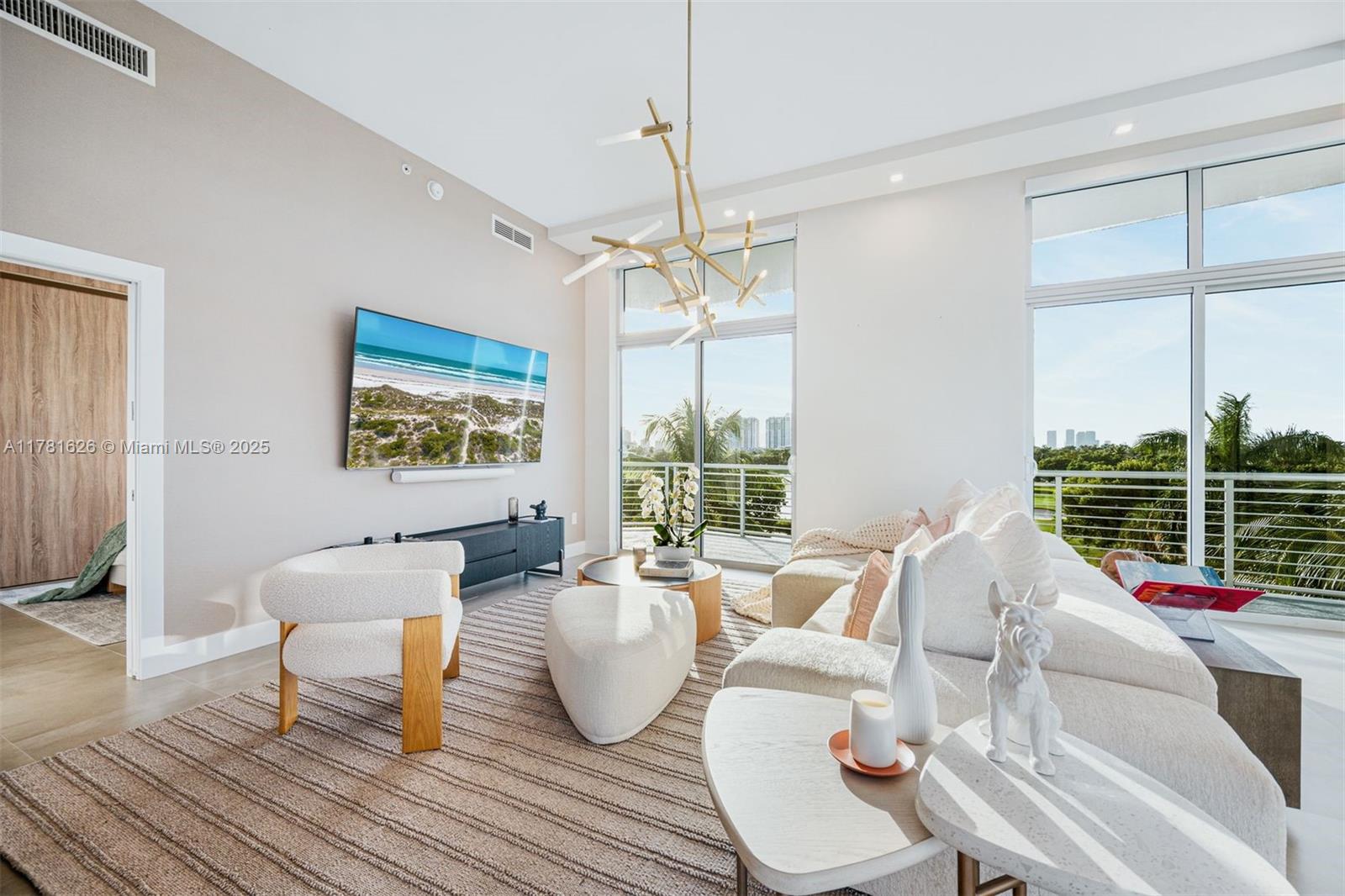 THE MERIDIAN CONDO - Residential