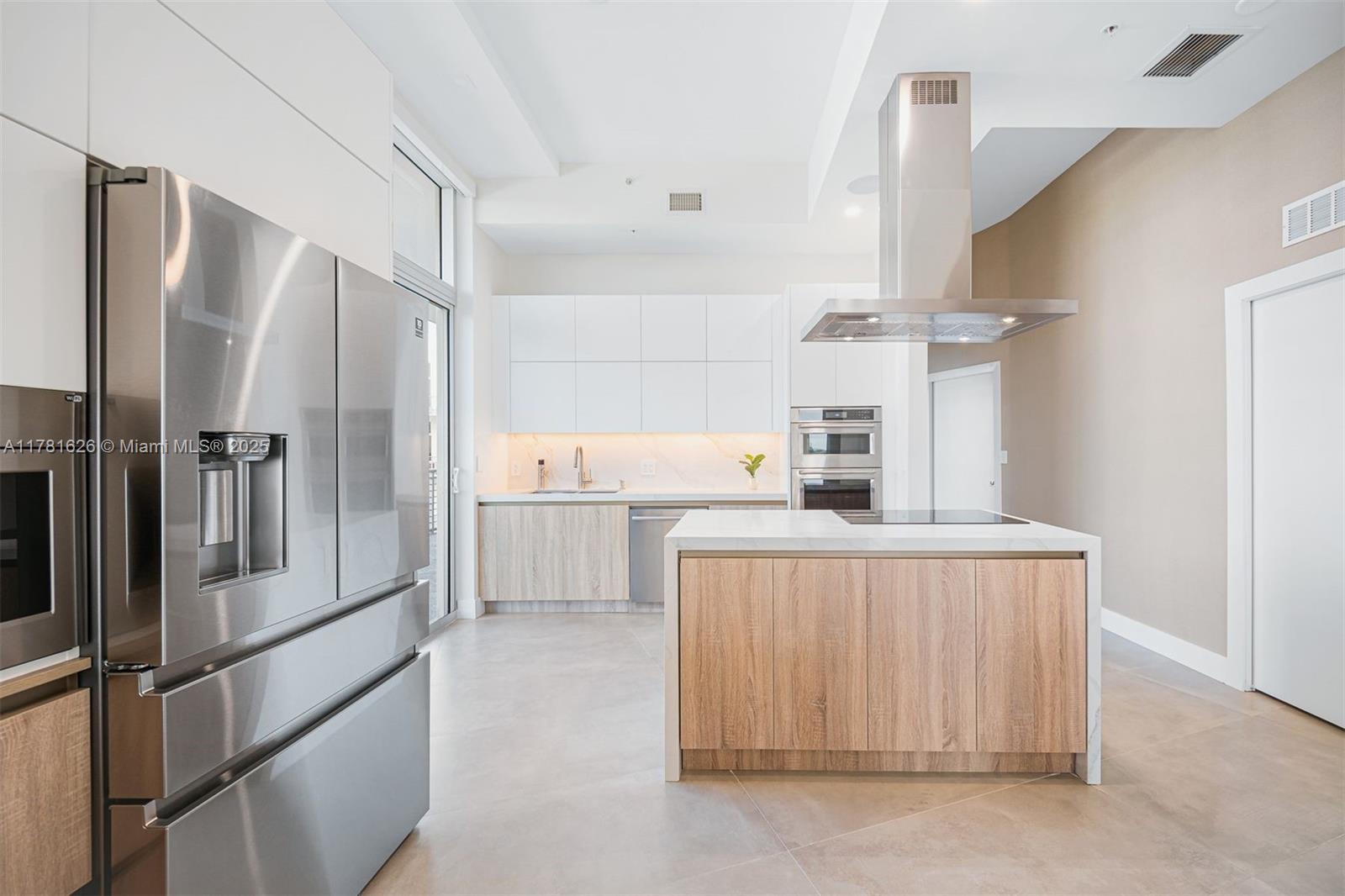 THE MERIDIAN CONDO - Residential