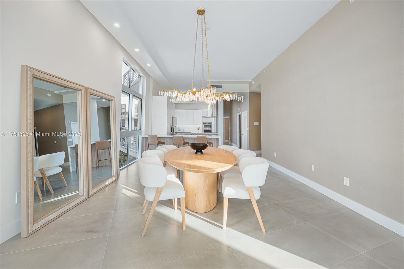 THE MERIDIAN CONDO - Residential
