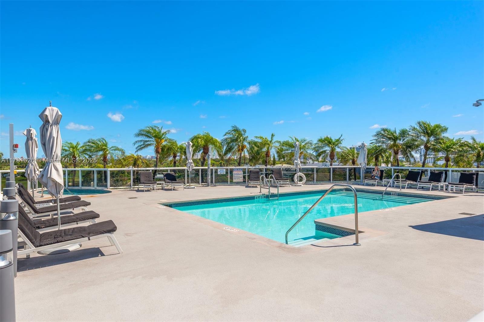 THE MERIDIAN CONDO - Residential