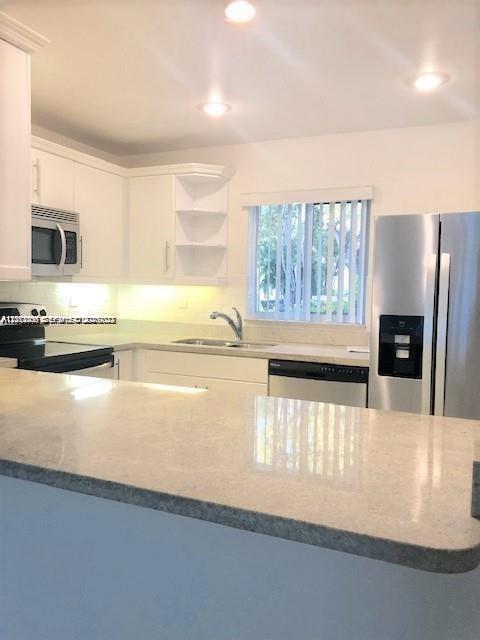 400 Majorca Ave 400